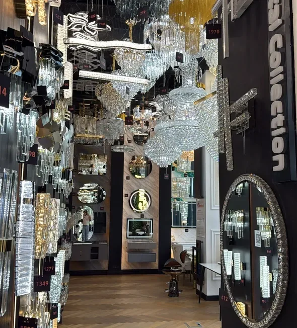 Inside the Eiluminat showroom